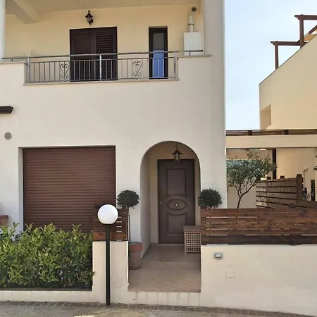 빌라 3 Bed 2 Bath Amazing View 400m To Beach