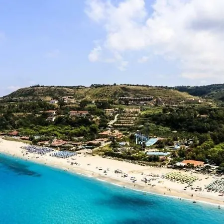 빌라 3 Bed 2 Bath Amazing View 400m To Beach