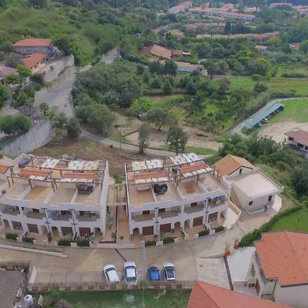 3 Bed 2 Bath Amazing View 400m To Beach *