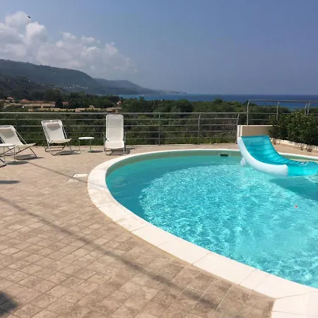 3 Bed 2 Bath Amazing View 400m To Beach Zambrone