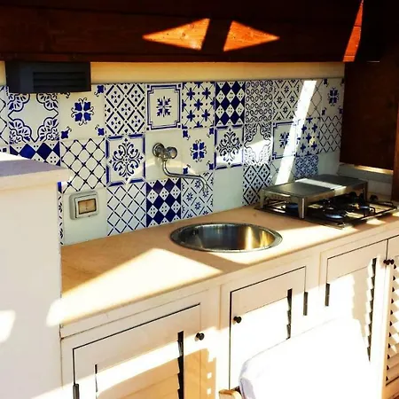 Vila 3 Bed 2 Bath Amazing View 400m To Beach *