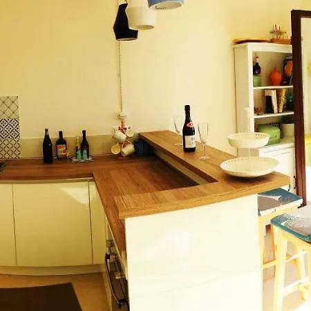 Vila 3 Bed 2 Bath Amazing View 400m To Beach